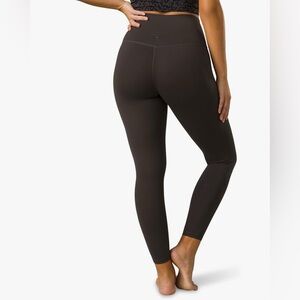 prAna Chakara 7/8 Leggings Dark Iron small